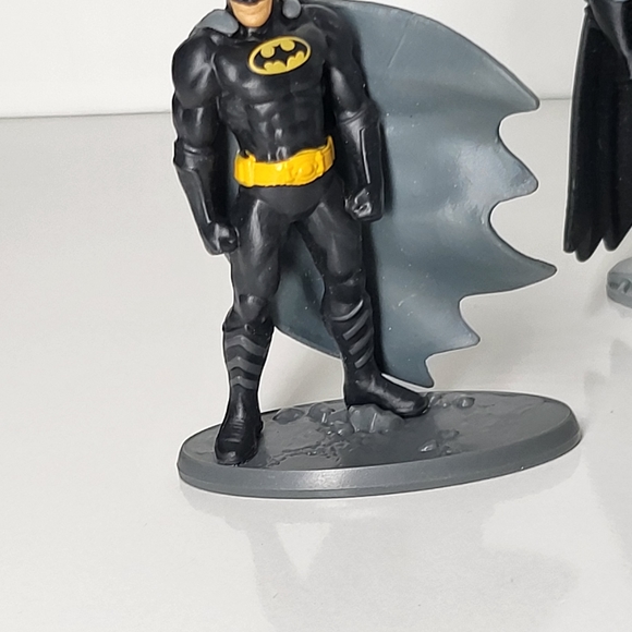 DC Justice League, Batman & Joker Mini Action Figures - Picture 2 of 6